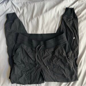 Lululemon Dance Studio Mid-Rise Jogger
Full Length